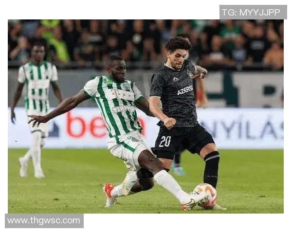 卢多戈雷与费伦茨的激烈对决揭示足球战术的博弈与精彩瞬间 卢多戈雷与费伦茨的激烈对决揭示足球战术的博弈与精彩瞬间